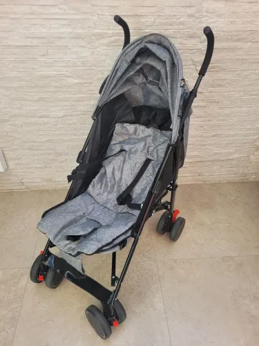 Carrinho de Bebê Maxi Baby Pocket Cinza - 2 meses de uso