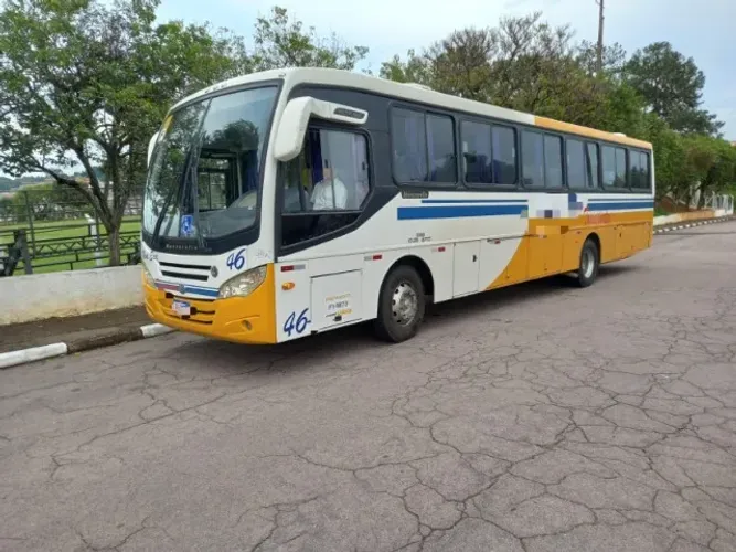 Onibus VW 17230 Motor dianteiro Rodoviário 48 lugares otimo estado