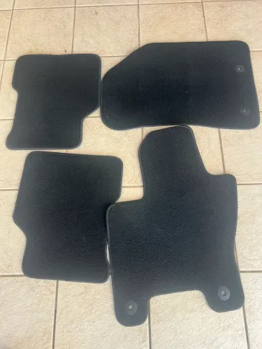 Jogo tapetes 4 peças Jeep Compass 