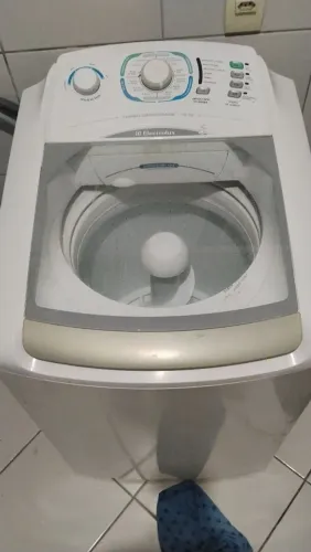 Máquina de lavar 10kg Eletrolux