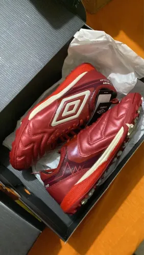 [NOVA] Chuteira Society Umbro Adamant Master Class Pro Bump - 39