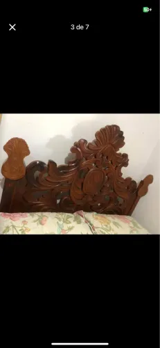 Cama de madeira