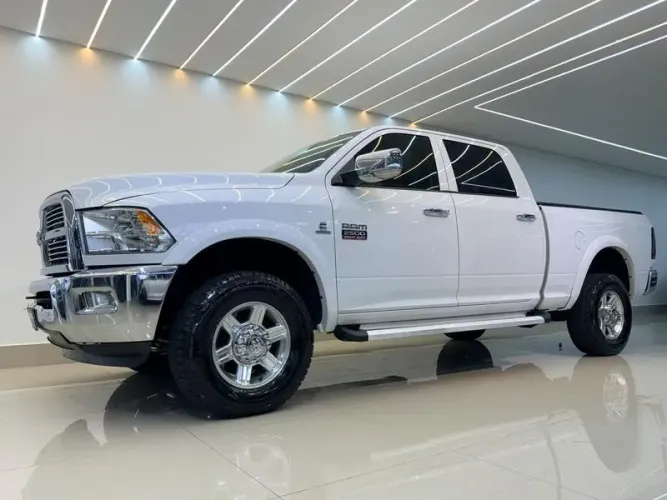 Ram 2500 Laramie 6.7 TDI CD 4X4 Diesel 2012