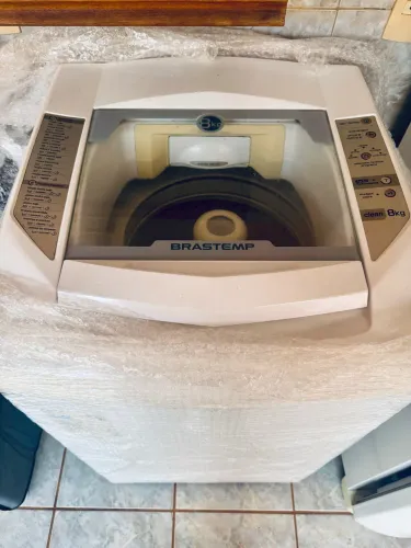 Vende-se Máquina de lavar 8kg 220v