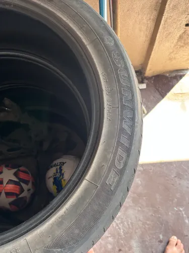 Pneus