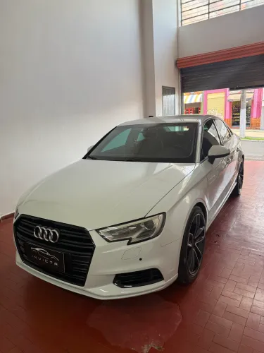 Audi A3 Sedan 1.4 TFSI Flex Tiptronic 4P 2017