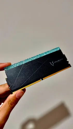8GB RAM DDR4 3200Mhz Husky RGB
