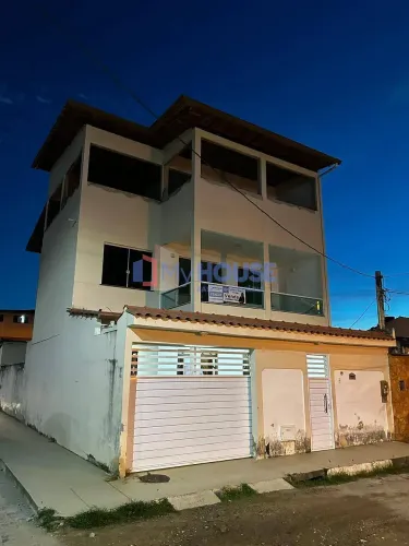 Casa à Venda 5/4 sendo três suítes, no Hernani Sá, Zona Sul de Ilhéus/BA