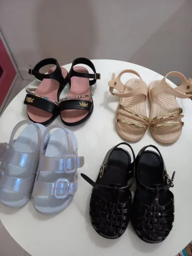 Lote sapatos menina num 22