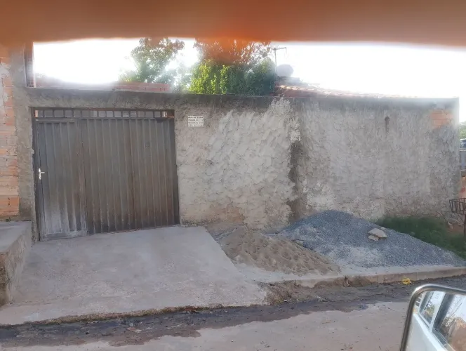 CASA NO JARDIM NOVO MUNDO 