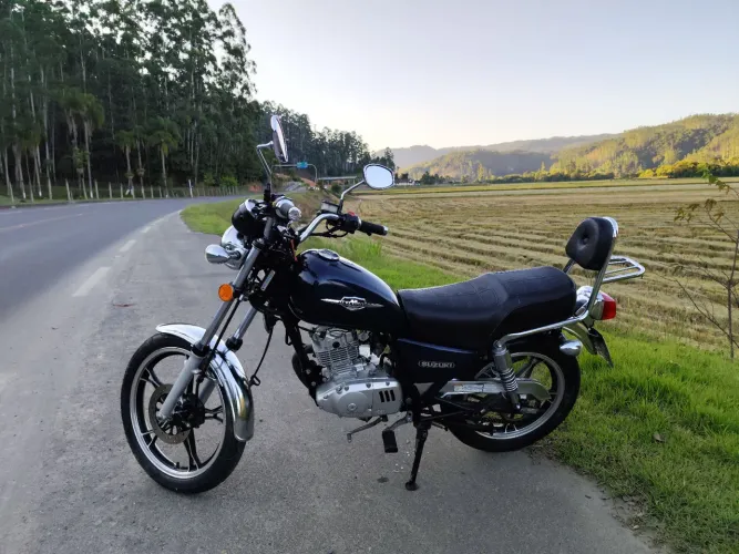 Intruder 125