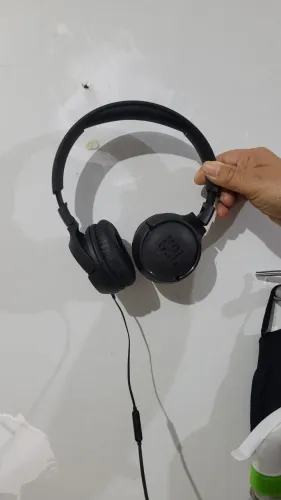 Fone de Ouvido JBL Tune 500 com Fio P2 e Microfone - Preto (Original)