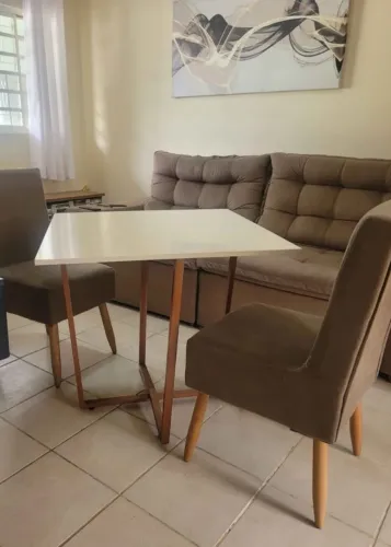 MESA E 2 CADEIRAS (desmontável)