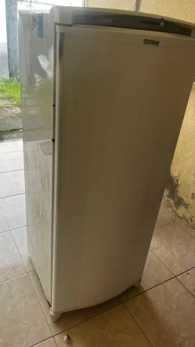 VENDO GELADEIRA USADA (faço troca)