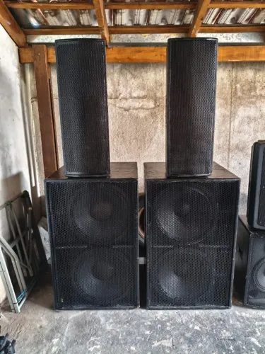 Sistema de som - caixa kit Sub Duplo 18 ''D.A.S  + Altas  Snacker  esx 310  10'' 
