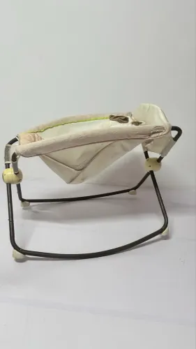 Berço de balanço fisherprice