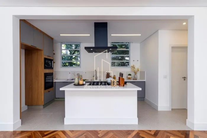 Apartamento de luxo em condomínio na Consolação, São Paulo-SP: 3 quartos, 1 suite, 2 salas