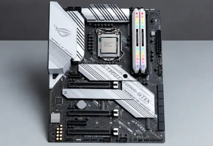 KIT GAMER INTEL i7-10700K + ASUS ROG STRIX Z490-A + 16GB CORSAIR DOMINATOR RGB