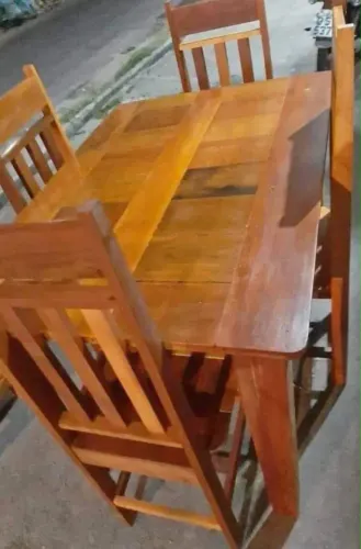 JOGO DE MESA 4 CADEIRAS