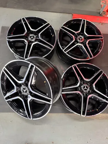 Roda aro 18 Mercedes c300 original