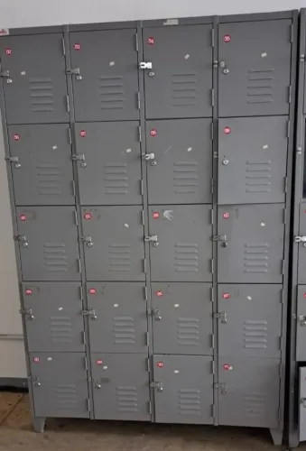 ARMÁRIO ROUPEIRO DE AÇO 20 PORTAS