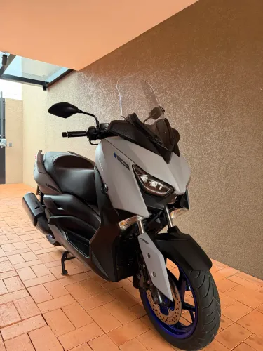 XMAX 250 apenas 3.500 km