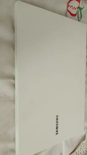 Notebook Samsung E20