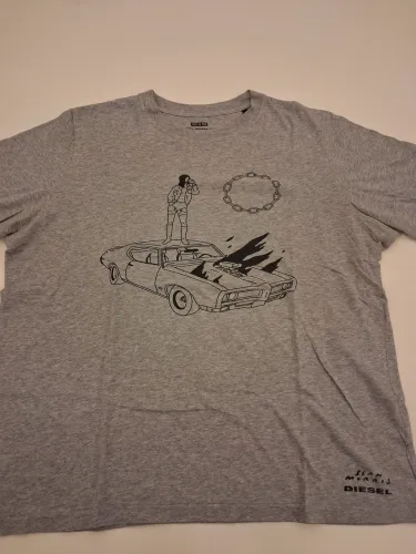 Camiseta Diesel Art Is Tee Sean Morris Cinza Mescla L - Edição de Artista