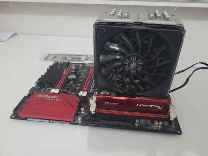 Placa-mãe ASRock Z7killer + Memória ram 8Gb DDR3 1600Mhz