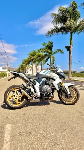 CB1000R 2015 - Impecável!