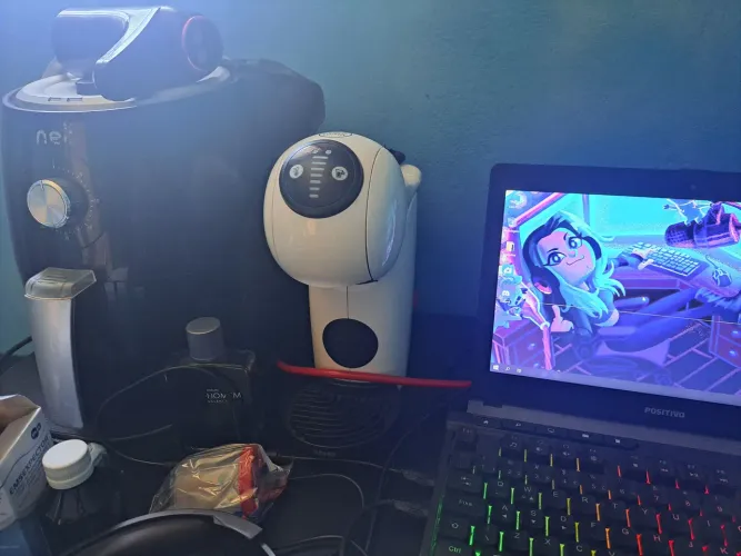 ? VENDE-SE CAFETEIRA DOLCE GUSTO GENIO S BASIC 220V 