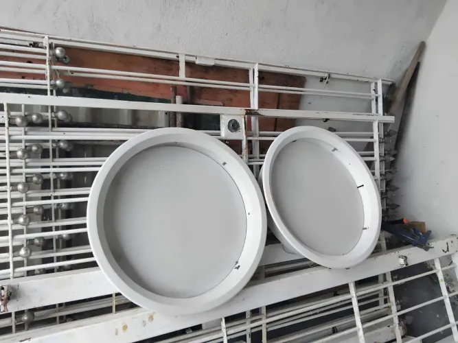 2 luminárias novinha na caixa 