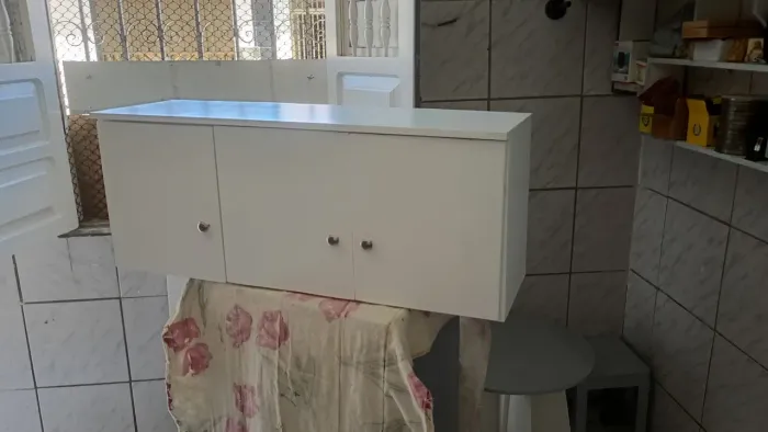 Armário de parede novo 
