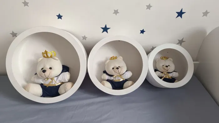 Trio de nicho com ursinho para quarto infantil