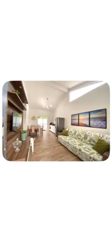 Linda Casa na PRAIA DA PINHEIRA excelente localização!!