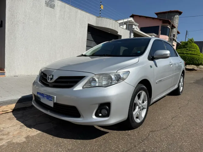 Toyota Corolla XEI 2.0 Flex 16V Aut. 2013