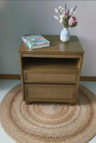 Criado Mudo Vintage com Palhinha (Rattan) - Retrô