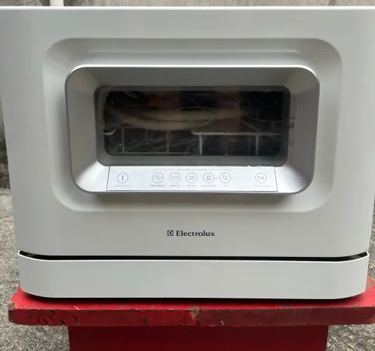 Lava-Louças Electrolux LE06B 6 Serviços Nunca Utilizada
