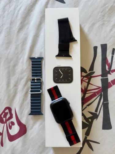Apple Watch Series 5 44mm