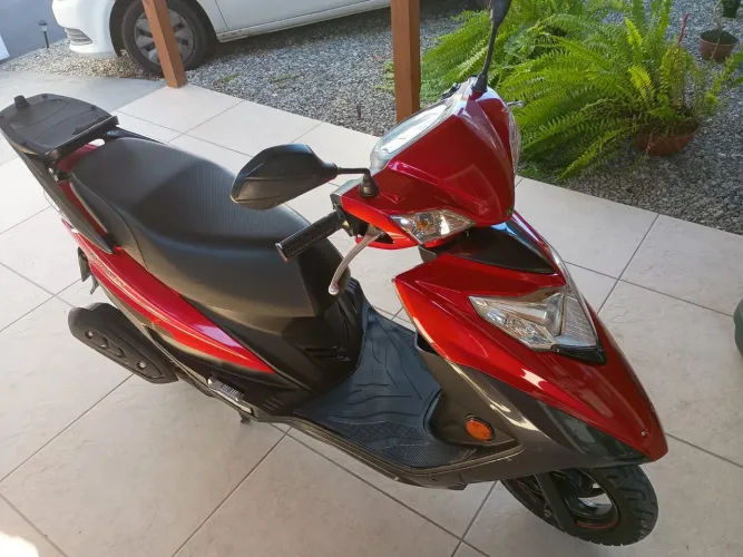 SUZUKI 125 ano 2018