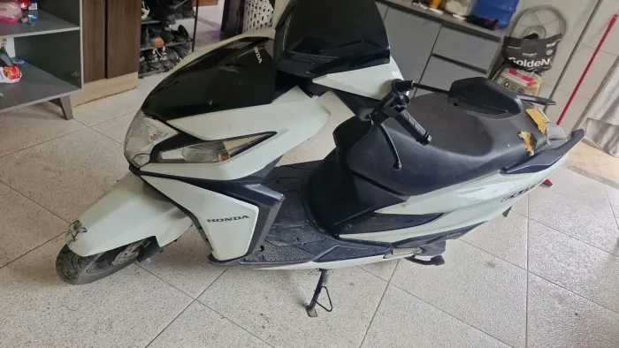 Honda elite 125