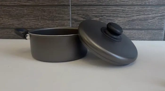 Panela Tramontina nova (nunca usada) - ótimo preço