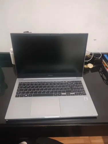 Notebook Samsung e30