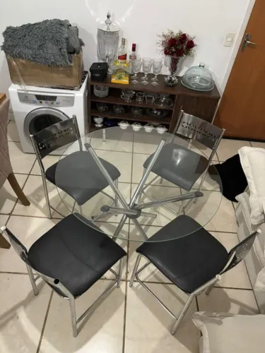 Mesa de jantar redonda - Pequena - 4 cadeiras - Alta qualidade