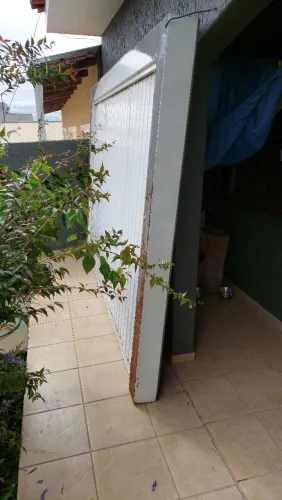 Porta de garagem usada