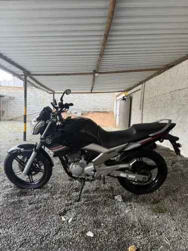 Moto Yamaha 250 cilindradas