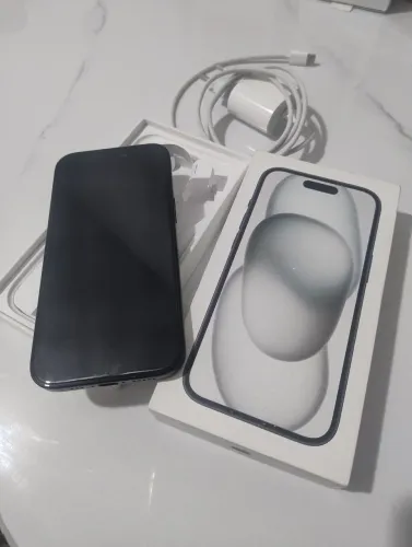 iPhone 15 normal novo