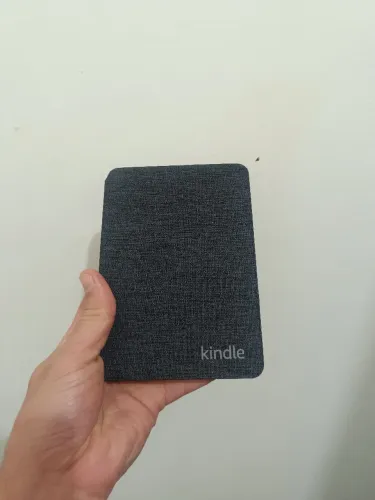 Kindle 11geração 16gb + capa original