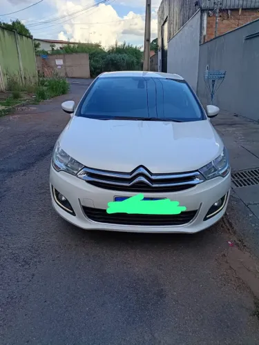 Citroen C4 Lounge Tendance 2.0 Flex 4P Aut. 2015