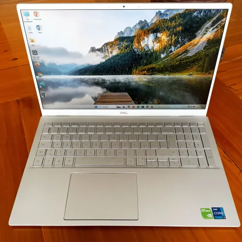 Notebook Dell Core I7 com placa de vídeo dedicada 16GB SSD 512GB